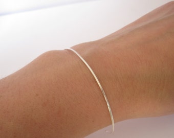 Thin 1.3mm Cuff Bracelet: Delicate and Elegant Jewelry for Any Occasion 0178