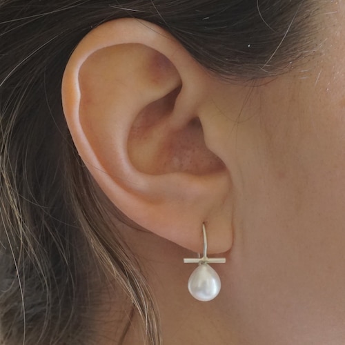 Pretty New Sterling Silver Plated White 8mm Pearl Hook Dangle Drop Earrings 