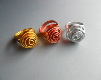 Copper Silver Gold Tone Thick Rose Bud Anodized Aluminum Wire Strip Simple Swirl Ring Tribal, Size 7