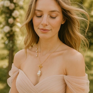 Asymmetric Freshwater Pearl Accents and Toggle Clasp Baroque Pearl Drop Necklace, Gold or Silver Chain Pearls, Gift for Her, Gift for Mom