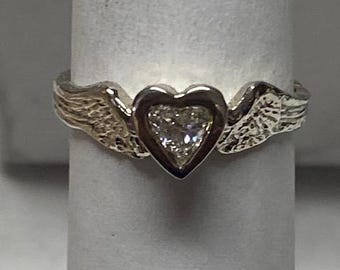 HEARTBEAT: 14K White Gold Ring 0.25ct Diamond Bezel Set Size 6 5/8