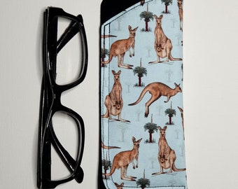 Spectacles sleeve / glasses soft case in kangaroo fabric