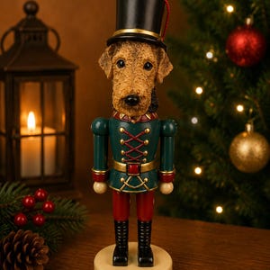 Decorazione natalizia a forma di schiaccianoci di Airedale Terrier / Regalo di Natale per amanti degli animali / Statuetta di schiaccianoci di razza canina / Decorazione natalizia per mensole