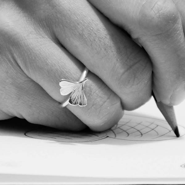 GINKGO - small sterling silver ginkgo ring  - ginko biloba leaf - made in Italy