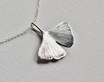 GINKGO - sterling silver ginkgo biloba leaf  - ginkgo pendant with chain - made in italy - ginko necklace
