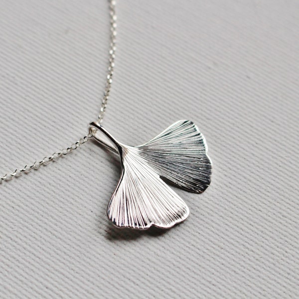 GINKGO - Sterling Silber Ginkgo biloba Blatt - Ginkgo Anhänger mit Kette - made in italy - Ginko Halskette