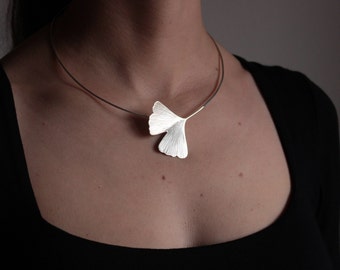 GINKGO - Sterling silver necklace choker - large ginko biloba leaf