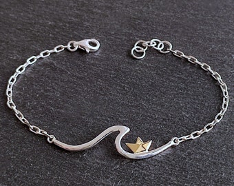 ROGUE WAVES - sterling silver bracelet with 18 kt gold origami boat