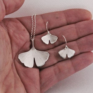 Sterling Silver Ginkgo Leaf Jewelry Set: Necklace and Earrings