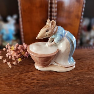 Anna Maria – Beatrix Potter Beswick-figur – Vintage 1960-tals BP2a guld oval