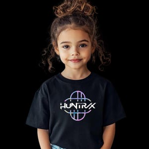 Huntrix Girls Shirt,Kpop Demon Hunters T-shirt,Vintage Huntrix Shirt,Huntrix Fan Shirt Gift,Rumi Zoey Mira Graphic Shirt,Kpop Huntrix
