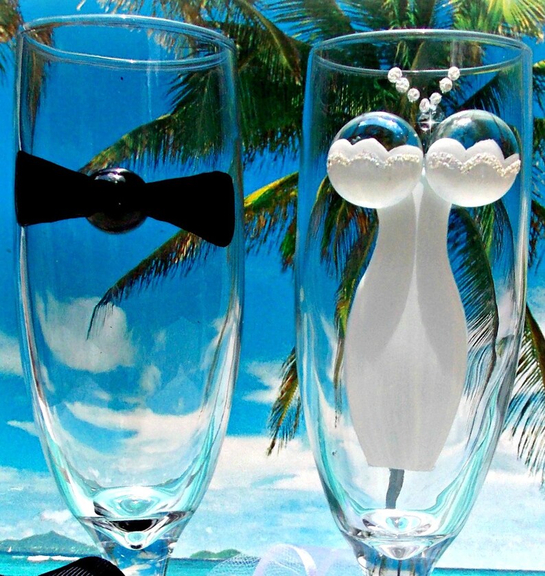 Beach Wedding Toasting Flutes Bride Groom Champagne Wine Etsy