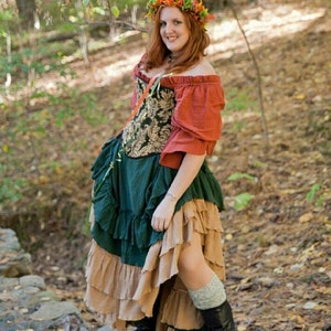 Green Saloon Girl Skirt, Cotton, Ivy, Green Lady, Autumn, Fall Colors ...