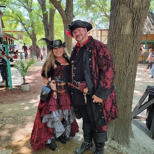 Red and Black Captains Coat, Pirate, Renaissance, Victorian, Steampunk, Festival, Ren Fair, Wedding, Frock Coat, Men&#39;s Pirate Costume