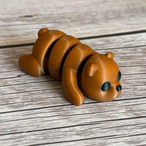 Articulated Brown Bear 3D Printed Keychain – Movable Wildlife Charm, Cute Fidget Toy, Unique Animal Gift, Fun Bear Accessory