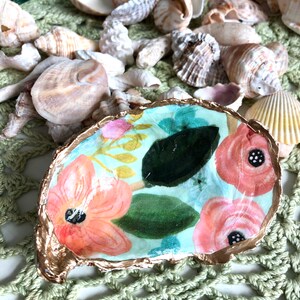 Oyster Shell Ring /Trinket Dish, Coastal Beach House Decor, Coral/Peachy Flower Decoupage Oyster Jewelry Dish, Coastal Grandmother Gift