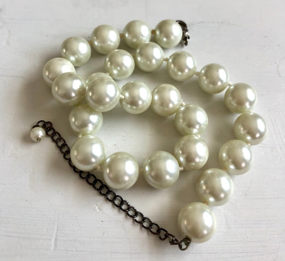 White Pearl Necklace, Pearl Choker, Vintage Pearl… - image 1