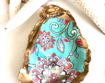 Turquoise Tapestry Oyster Ring Dish, Coastal Grandmother Beach House Decor, Beach Trinket Dish, Nautical Jewelry Dish
