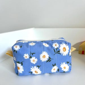 Handmade Quilted boxy bag || Gift for her || cosmetic pouch makeup pouch makeup bag floral boxy bag || Mother’s Day gift
