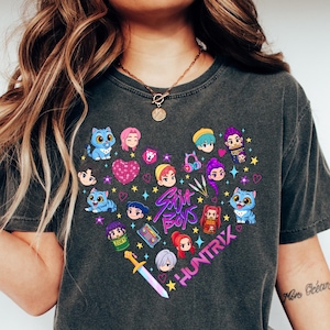 Retro Huntrix Heart Shirt, Kpop Demon Hunters Saja Boys Group Shirt, Kpop Huntrix Shirt, Demon Hunter, Huntrix Girls Shirt