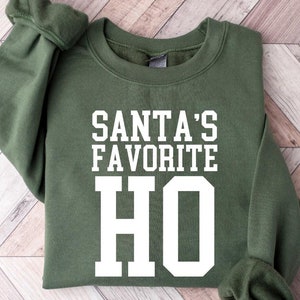 Santa&#39;s Favorite Ho Shirt, Retro Funny Holiday Shirt, Matching Christmas Shirt, Funny Christmas Sweatshirts, Retro Santa Sweatshirt