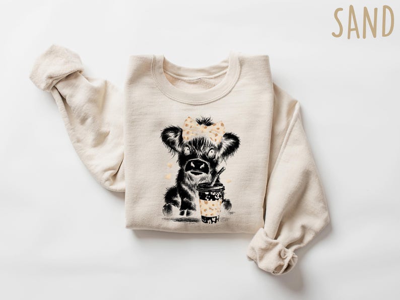Highland Cow Sweatshirt Coffee Lover Crewneck, Cute Cow Shirt, Trendy Farm Animal Graphic Tee, Gift For Her Bild 2