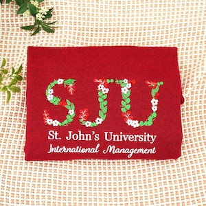 Sudadera con letras florales personalizadas para la universidad, cuello redondo personalizado bordado para la universidad o hermandad, regalo para el día de graduación o la oferta para ella