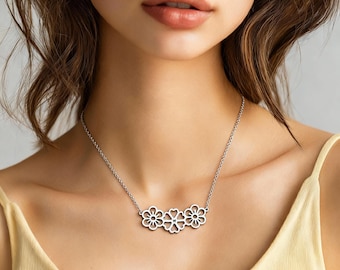 Flower Necklace, Custom Name Jewelry, 18K Gold Plated Minimalist Pendant, Personalized Name Necklace, Stainless Steel Pendant, Festival Gift