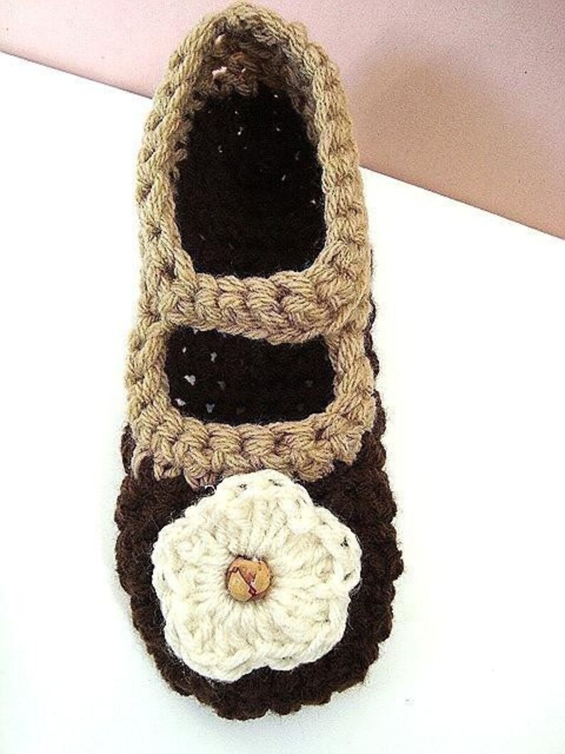 INSTANT DOWNLOAD Crochet Pattern PDF 75 Mary Jane Slippers Beginner Level, women's size 5 to 12. image 4