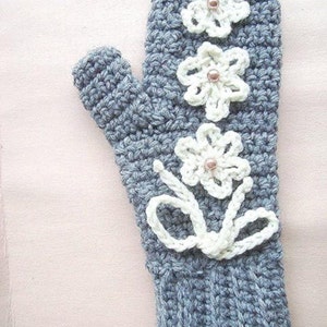 INSTANT DOWNLOAD Crochet Pattern PDF 190 Crochet Mittens Pattern all sizes Grey Mittens with Cream Flowers image 4