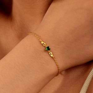 Angel Wings Bracelet with Birthstone, Guardian Angel, Dainty Gold Angel Wing Birthstone Bracelet, Sentimental Memorial Jewelry, Gift for Her