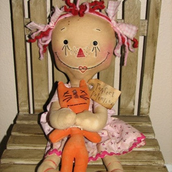 FTFD 14 - Purrfect Valentine with kitten - Valentine's Day Decor  - Primitive Rag Doll e-pattern