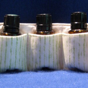 doTerra take along, green stripes, 7-pack take along essential oils holder image 1