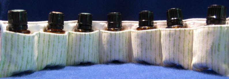 doTerra take along, green stripes, 7-pack take along essential oils holder image 1