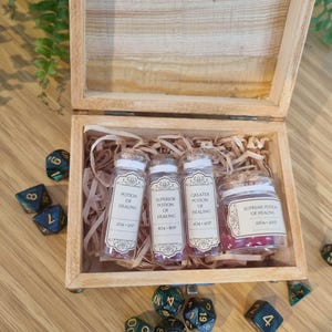 DnD Throwable Health Potion Set - Healing Potion Dice with d4s for RPG & Tabletop Games