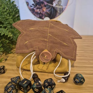 Autumn Leaf Dice Bag: Drawstring Pouch & Rolling Mat