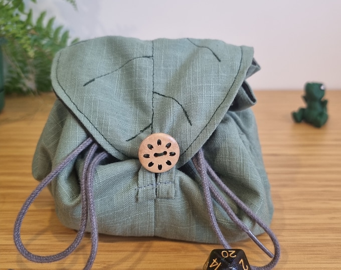 Druid Leaf Dice Bag – RPG Dice Pouch & Rolling Mat – DnD Gift | Handmade