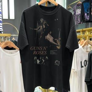 Guns N' Roses Classic Pistols Logo T-Shirt Skinny Fit - Maglietta Ufficiale Rock Off