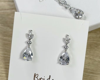 Teardop Bridal Earrings, Crystal Wedding Earrings, drop Jewelry, Crystal Jewelry, Rhinestone Earrings, Dangle Earrings, Bridal drop earring