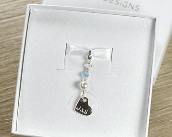 Encanto de ramo de recuerdo personalizado azul algo, encanto de memoria de ramo, novia para ser regalo, algo viejo algo nuevo algo prestado