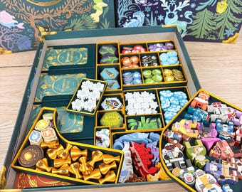 Wondrous Creatures Organizer with Winterfall Sleeves - Sleeves compatible