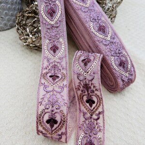 Galon brodé baroque rose mauve 3 cm – ruban à sequins pour couture raffinée, accessoires et décoration textile