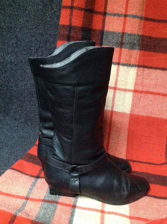 frye pointed toe boots