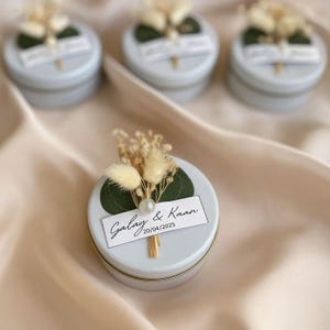 Candele personalizzate per bomboniere di nozze in latta color oro bianco con perle e fiori secchi – Regali di lusso per gli ospiti di addio al nubilato e baby shower