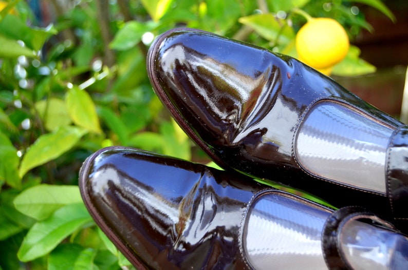 Ruggeri Made in Italy Sz 7, Eu 37.5 Dark chocolate patent leather mary jane heels