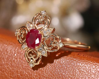 Vintage Ruby Ring Jewellery • Radiant Crimson Elegance • 18k Solid Gold and Diamond • Wedding Engagement Heirloom Gift