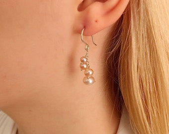 Pearl Earrings. Chain dangle Off white pink genuine pearl earrings. Sterling Silver or 14k Gold Wire. Small freshwater pearls Earrings.