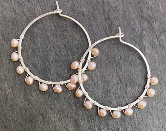 Off White Pearl Sterling Silver Hoop Earrings. 1.5 inches wide. Hand Hammered Large Round Sterling Silver Freshwater Pearl Hoops.