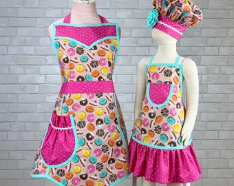 Mother Daughter Pink Donut Aprons, Matching Apron Set, Mommy and Me Matching Donut Aprons Birthday Pary Aprons for Mommy and me