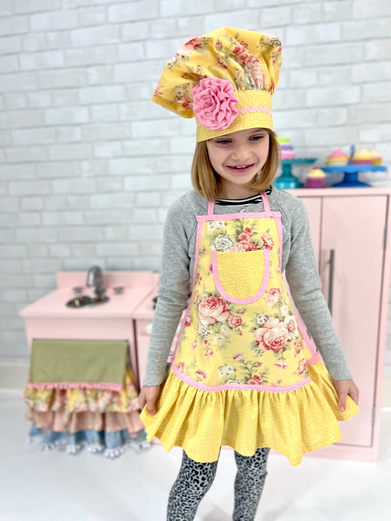 Kids Apron, Girls Ruffle Apron, Child's Chef Set, Childrens Aprons, Little Girls Apron, Toddler Apron, Shabby Chic Apron, Tea Party Apron image 2